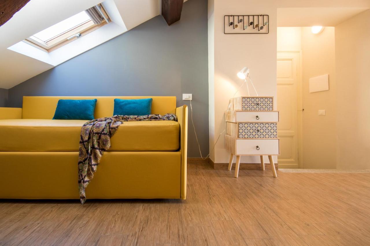 Aqualago Casa Vacanze Suite Вербания Екстериор снимка