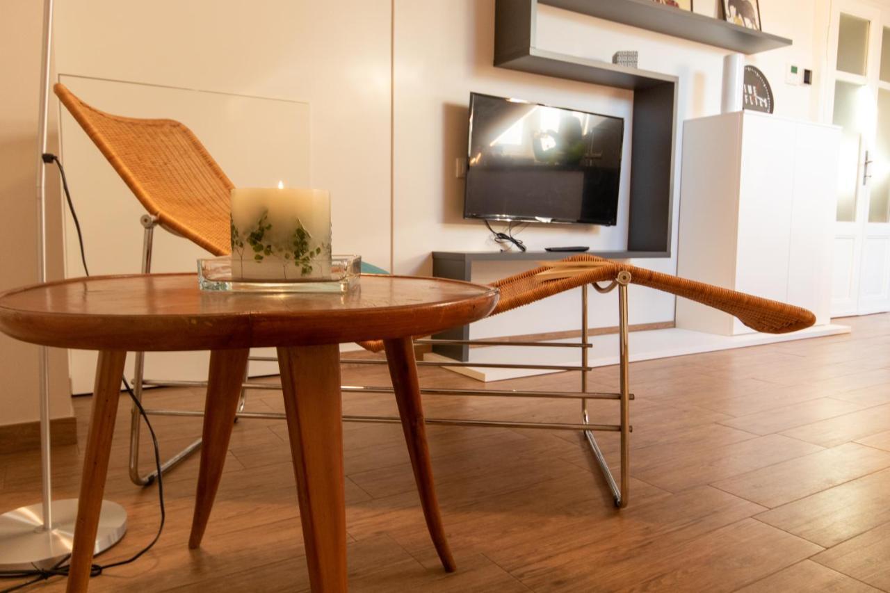 Aqualago Casa Vacanze Suite Вербания Екстериор снимка